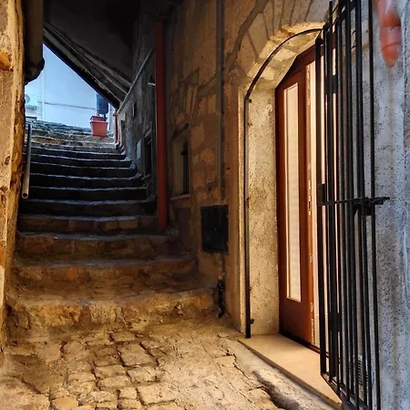 Al Portico Daire Petralia Sottana